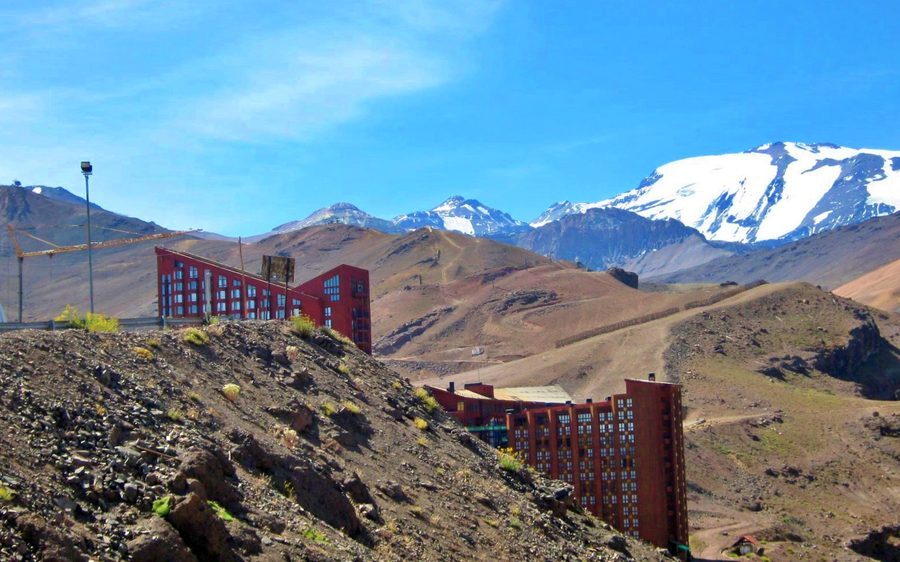 Valle Nevado — panorama del resort en invierno